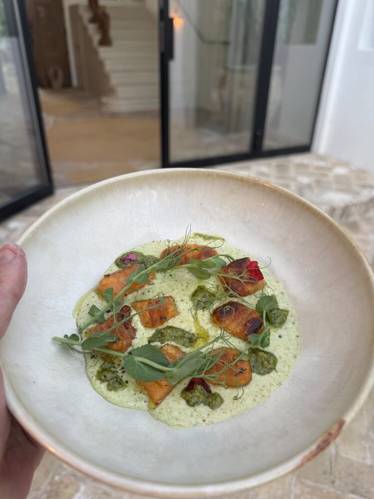 Private chef preparing a nourishing retreat menu at a Marbella villa by Campo