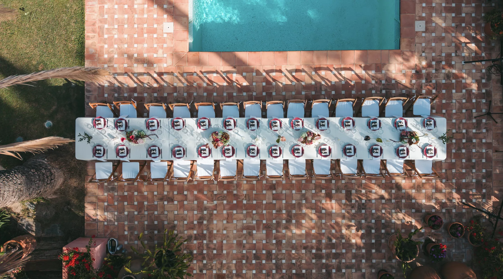 Catering Services in Marbella by Campo, long table by the pool